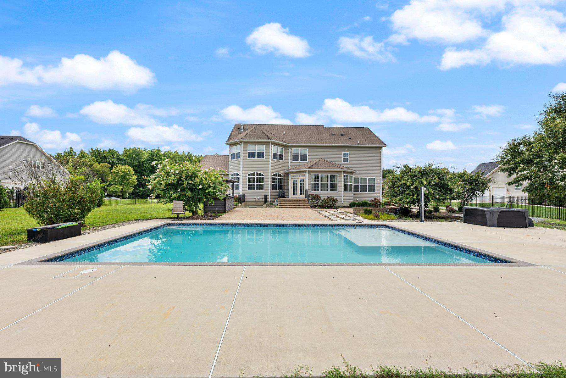907 Jennings Mill Drive Bowie, MD 20721 - Photo 4 of 76 Huge pool
