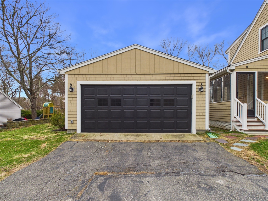 18 Shaker Road Dartmouth, MA 02747 - Photo 31 of 33 Gallery Image 31
