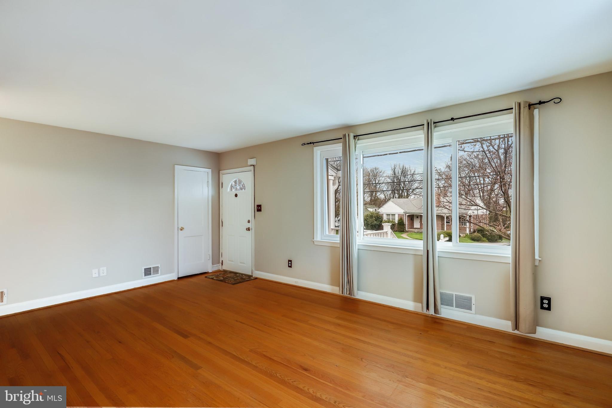 1909 Old Frederick Road Baltimore, MD 21228 - Photo 20 of 41 Gallery Image 20