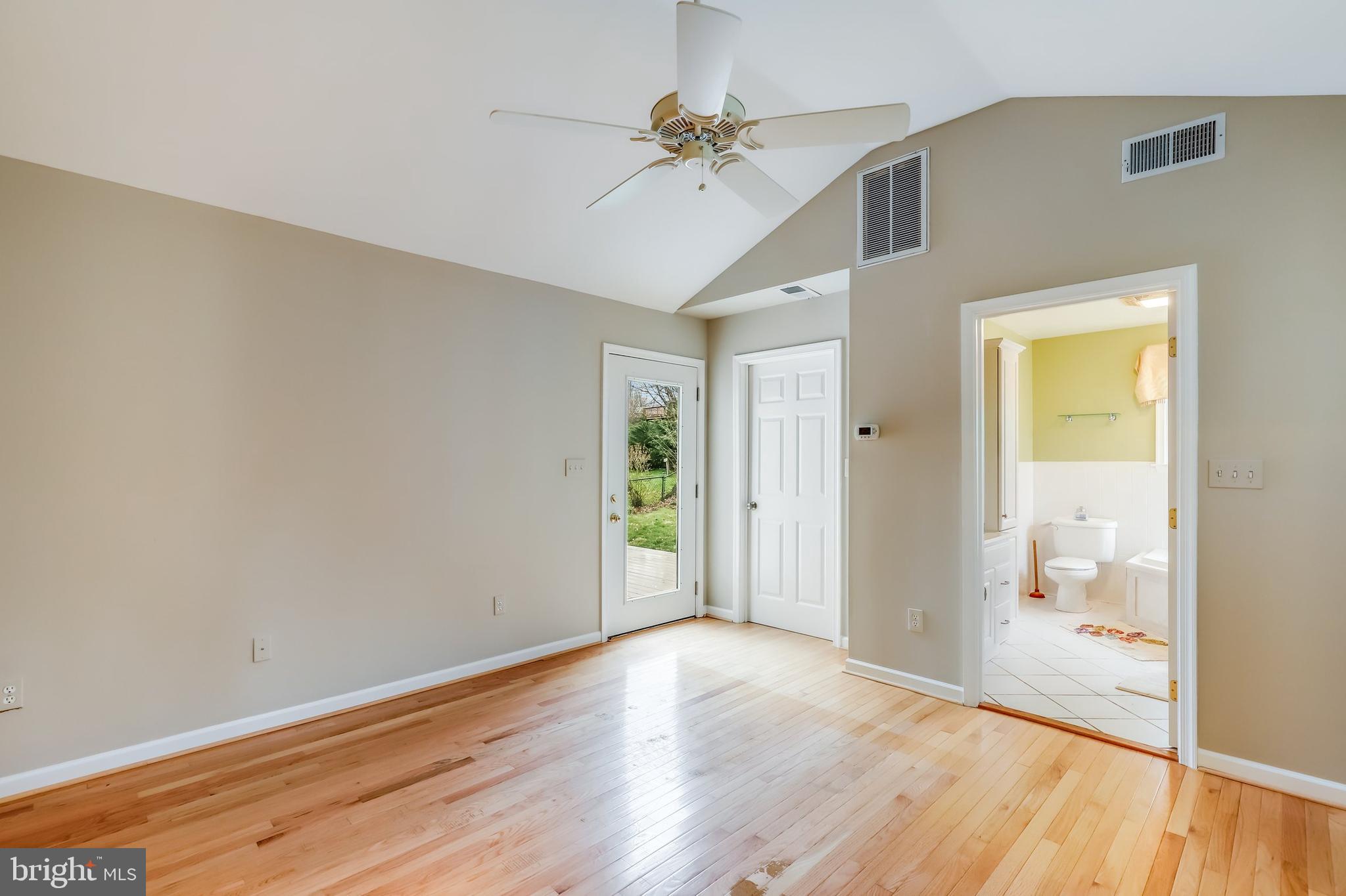 1909 Old Frederick Road Baltimore, MD 21228 - Photo 21 of 41 Gallery Image 21