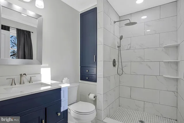 $650,000 | 735 Whitehall Beach Road, Annapolis, MD 21409