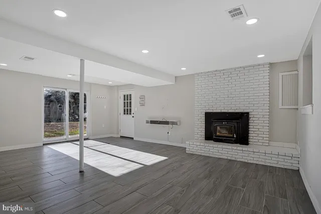 $650,000 | 735 Whitehall Beach Road, Annapolis, MD 21409