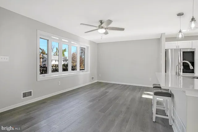 $650,000 | 735 Whitehall Beach Road, Annapolis, MD 21409