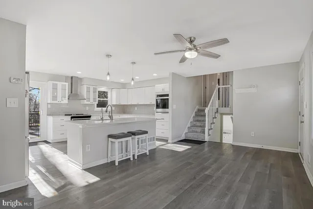 $650,000 | 735 Whitehall Beach Road, Annapolis, MD 21409