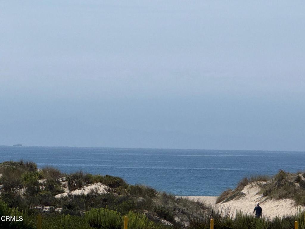 920 Catamaran Street Oxnard, CA 93035 - Photo 7 of 17 a view of lake and mountain