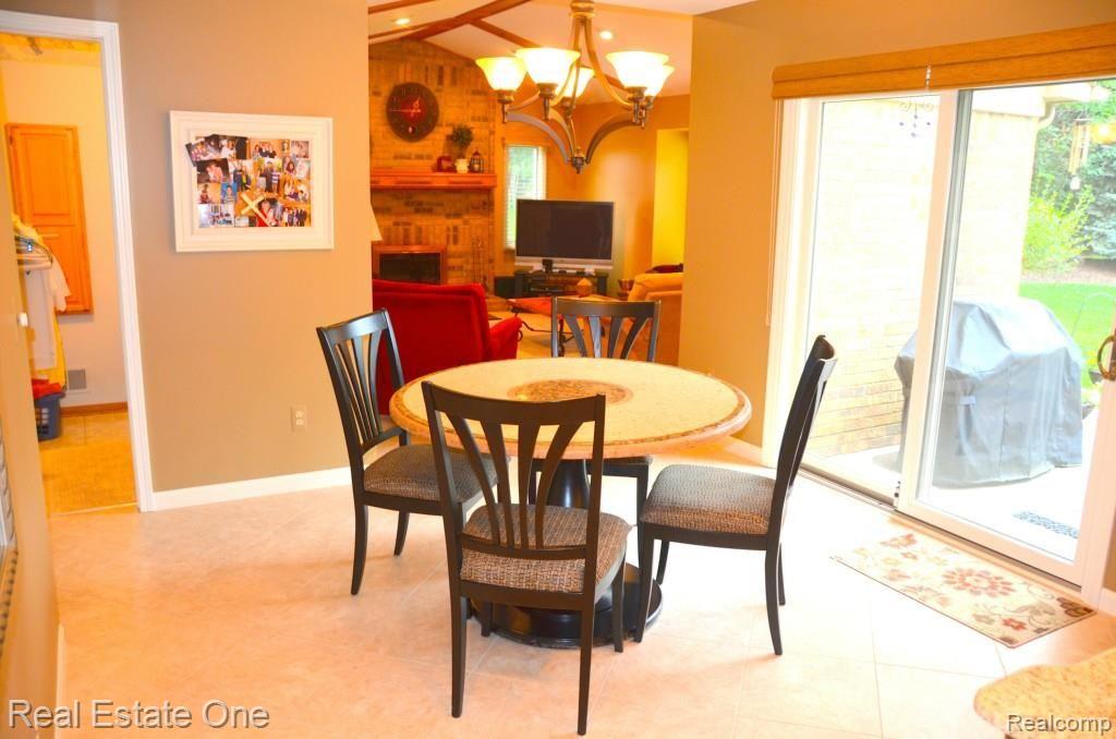 517 Sunlight Drive Rochester, MI 48309 - Photo 18 of 36 Eat-In