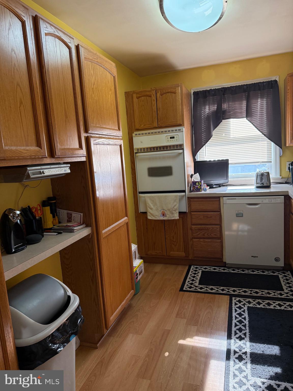 1145 Morefield Road Philadelphia, PA 19115 - Photo 11 of 31 Kitchen