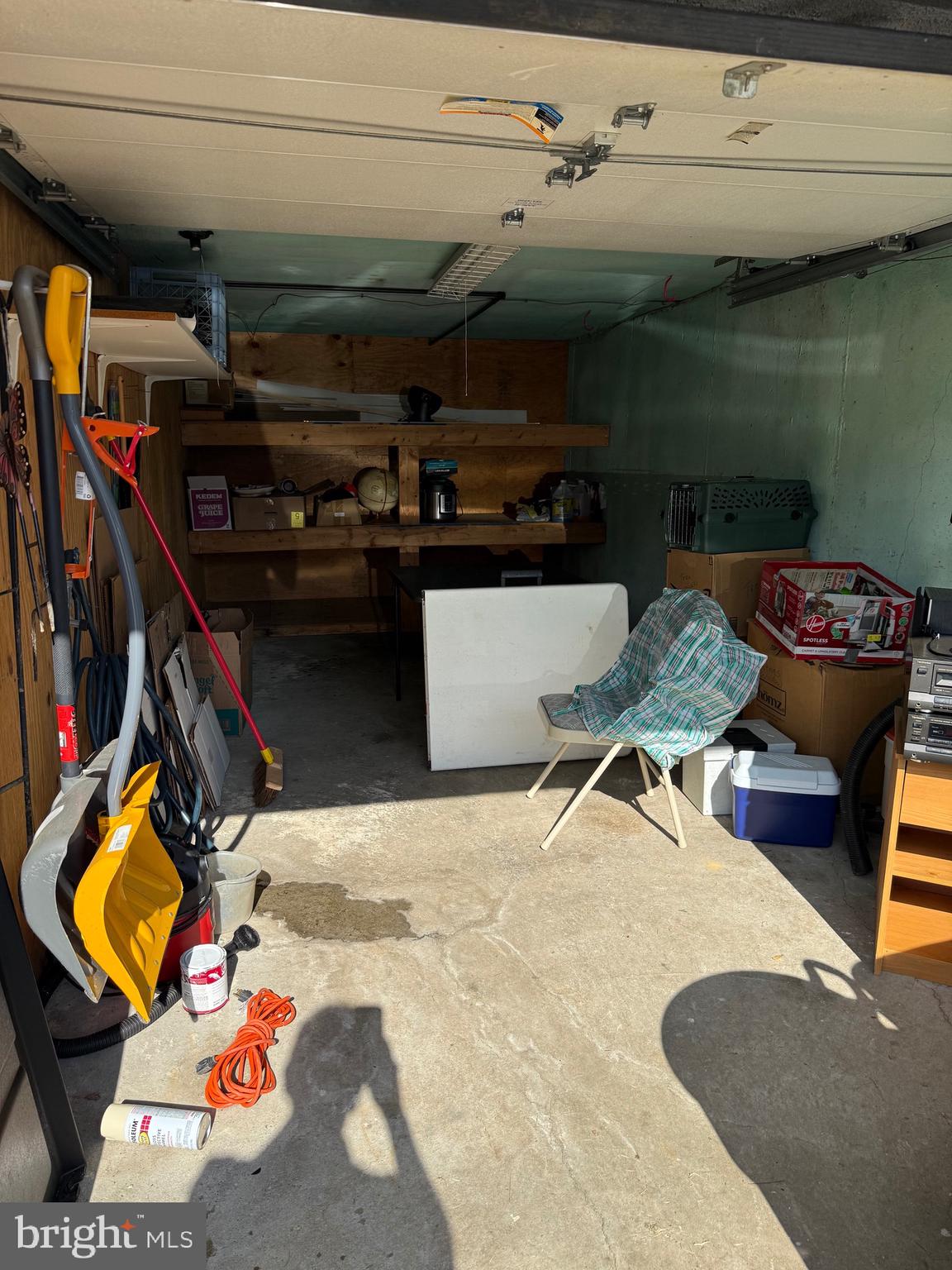 1145 Morefield Road Philadelphia, PA 19115 - Photo 27 of 31 Front Garage