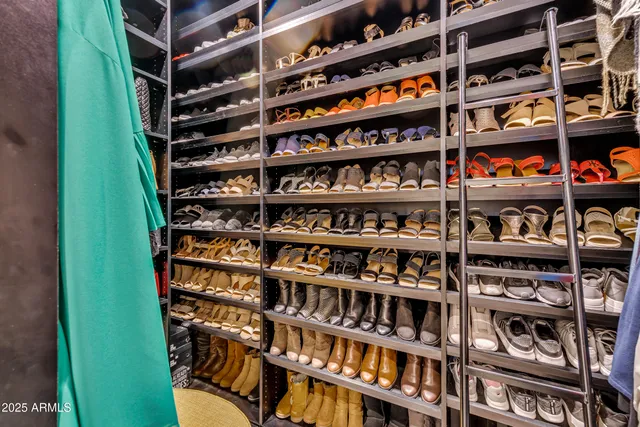 $3,999,999 | 2652 East Pelican Court, Gilbert, AZ 85297