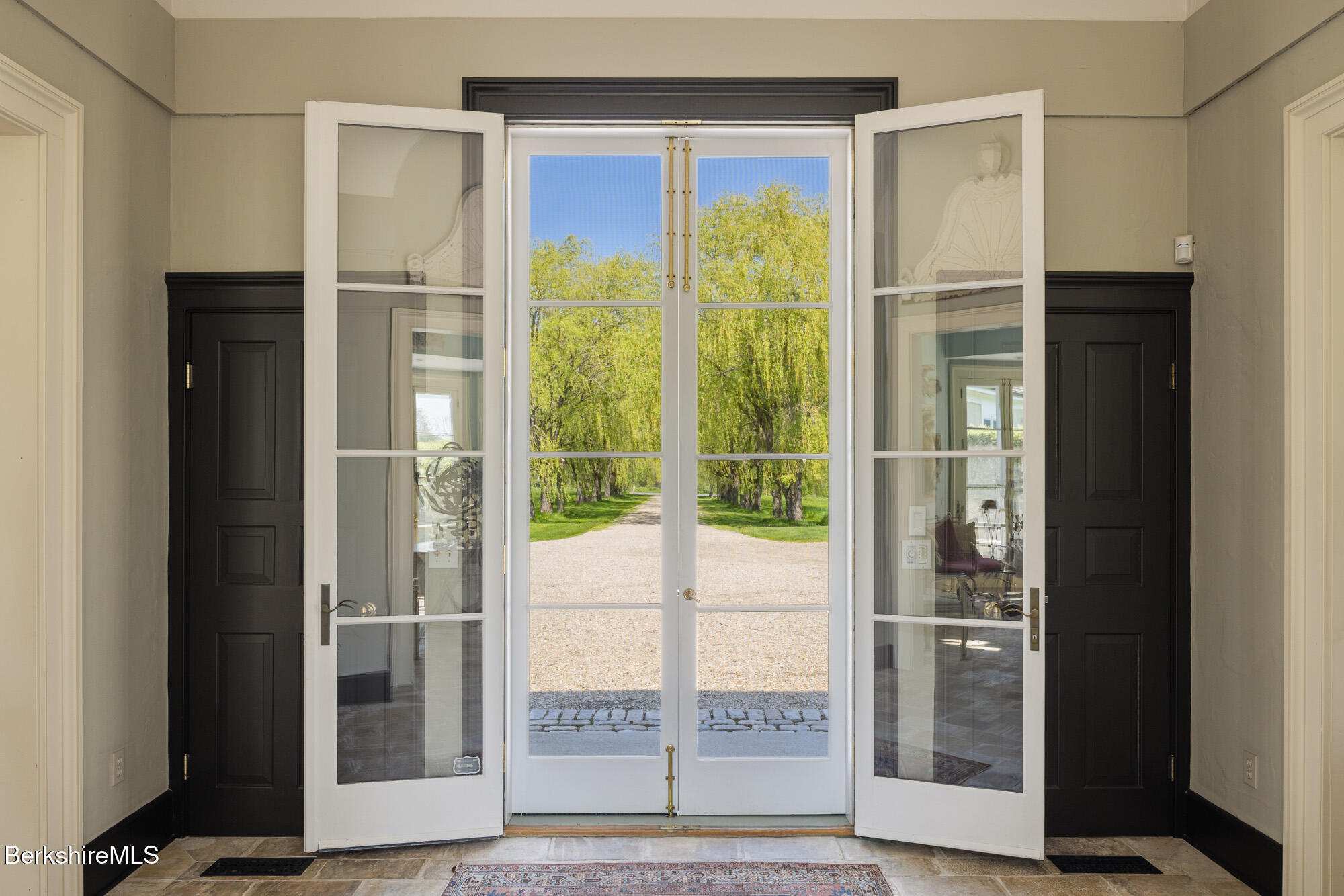 25 Baldwin Hill Road South Egremont, MA 01230 - Photo 6 of 39 Front Door to Drive