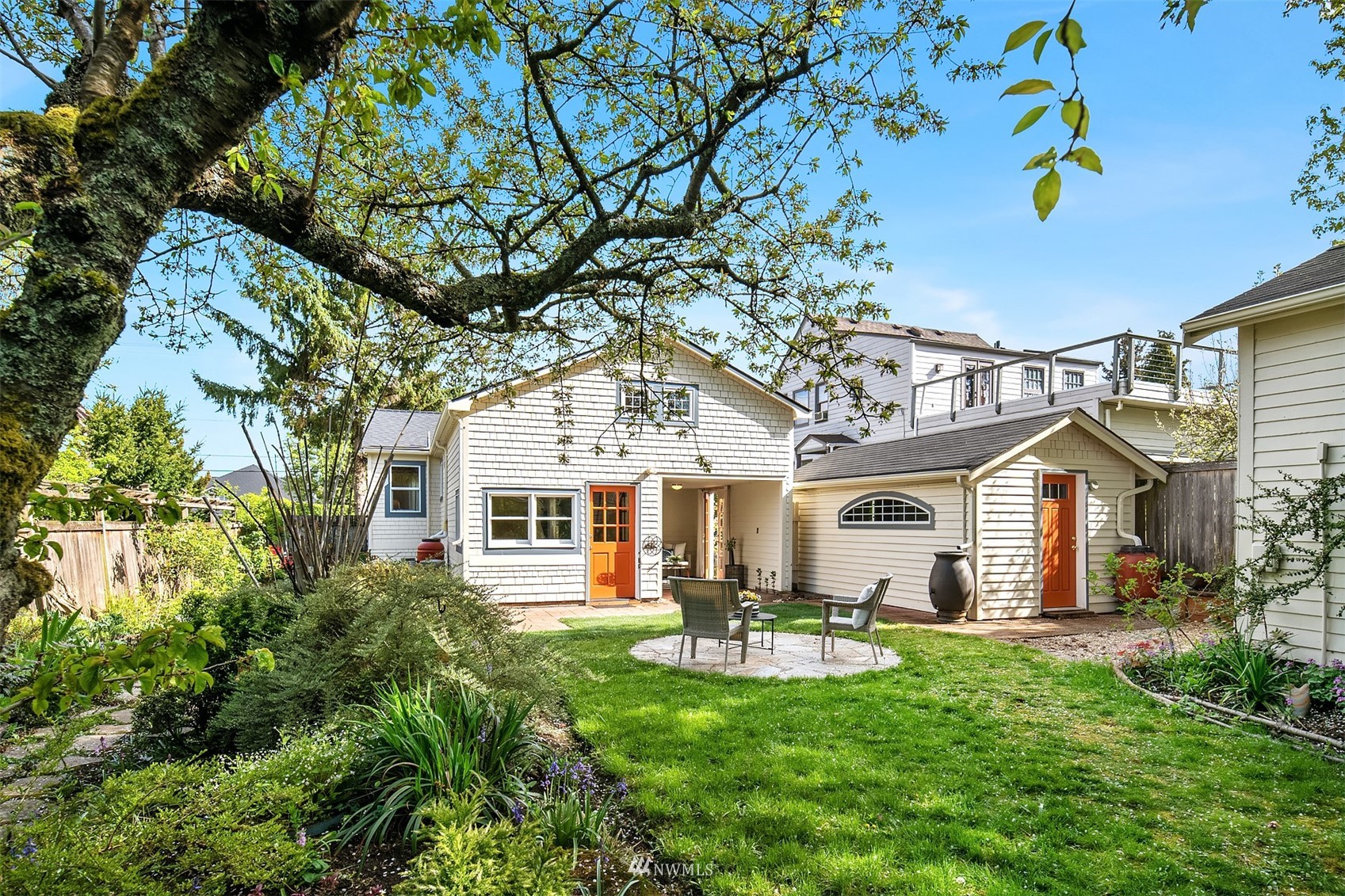 4623 Southwest Frontenac Street Seattle, WA 98136 - Photo 18 of 35 Gallery Image 18