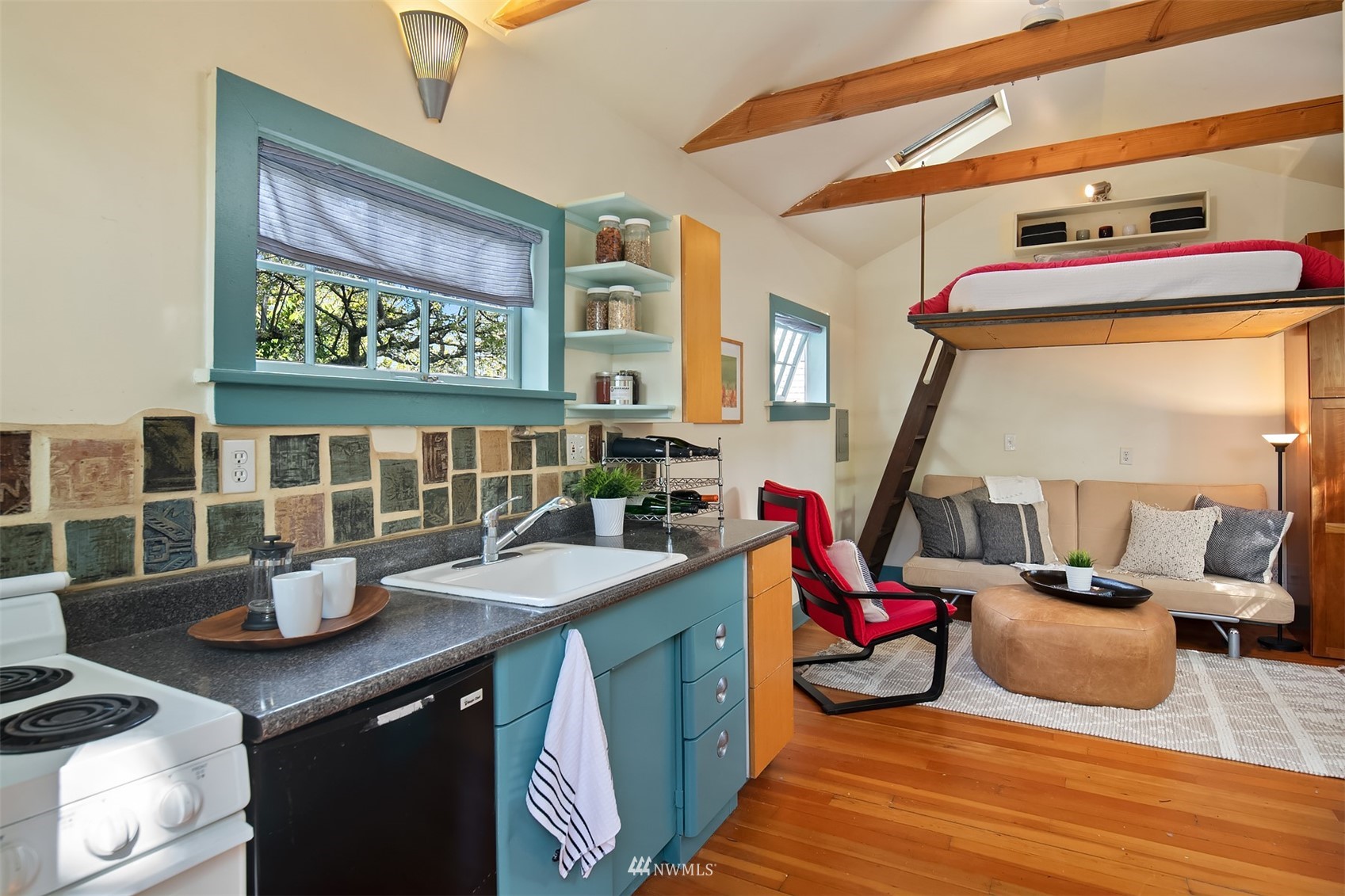 4623 Southwest Frontenac Street Seattle, WA 98136 - Photo 27 of 35 Gallery Image 27