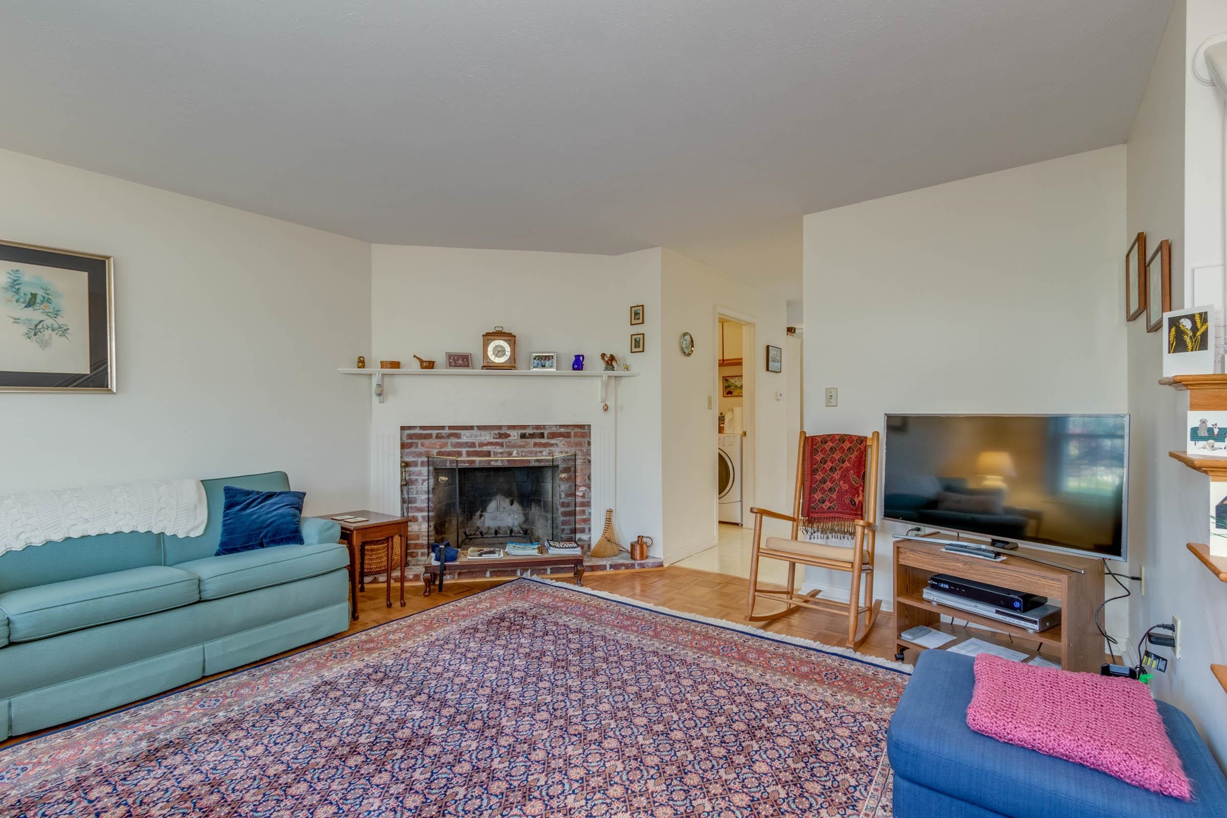 27 Great Brook Road, Unit 27 Milford, NH 03055 - Photo 5 of 39 Gallery Image 5