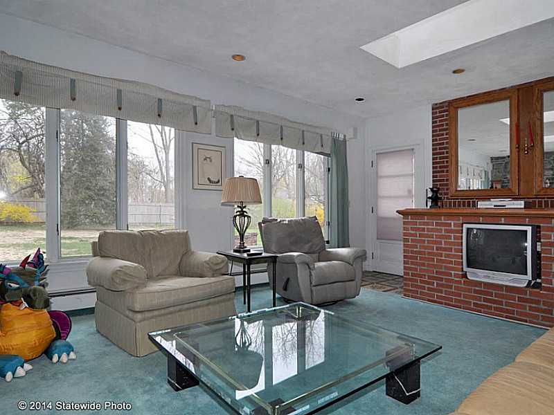 131 County Road Barrington, RI 02806 - Photo 8 of 25 Den/Family/Great Room.