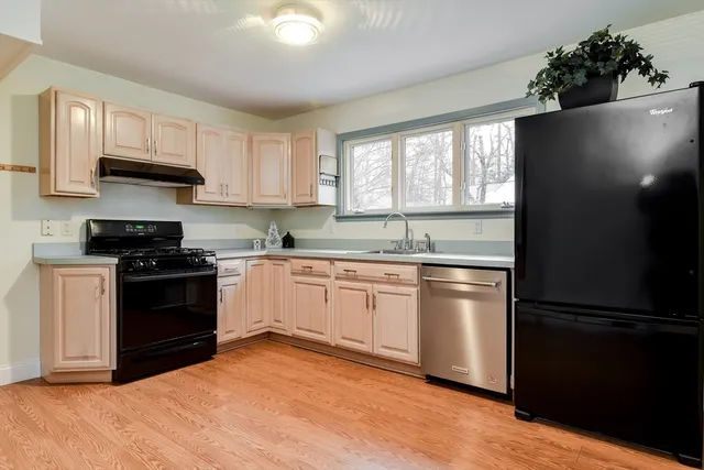 $899,900 | 10 Kelsey Road, Natick, MA 01760