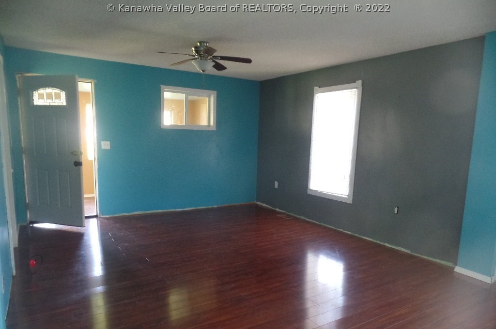 4068 New Hope Road Elkview, WV 25071 - Photo 2 of 8 Gallery Image 2