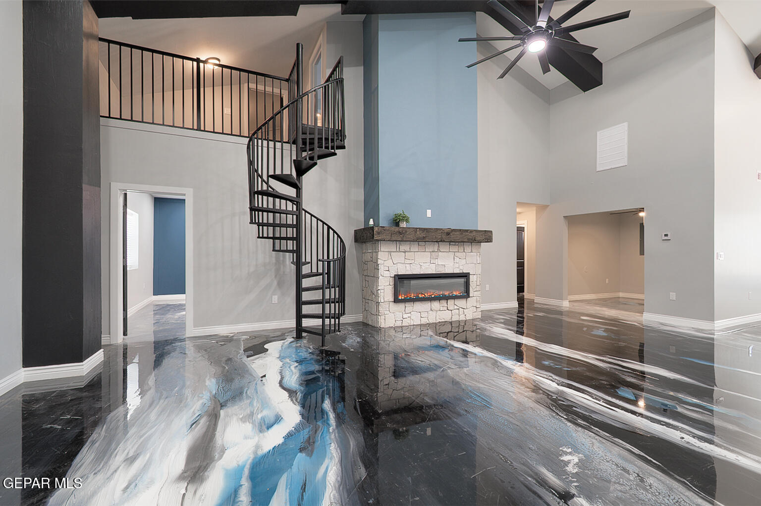 15601 Newkirk Road El Paso, TX 79928 - Photo 32 of 54 15601-Newkirk-Living-2