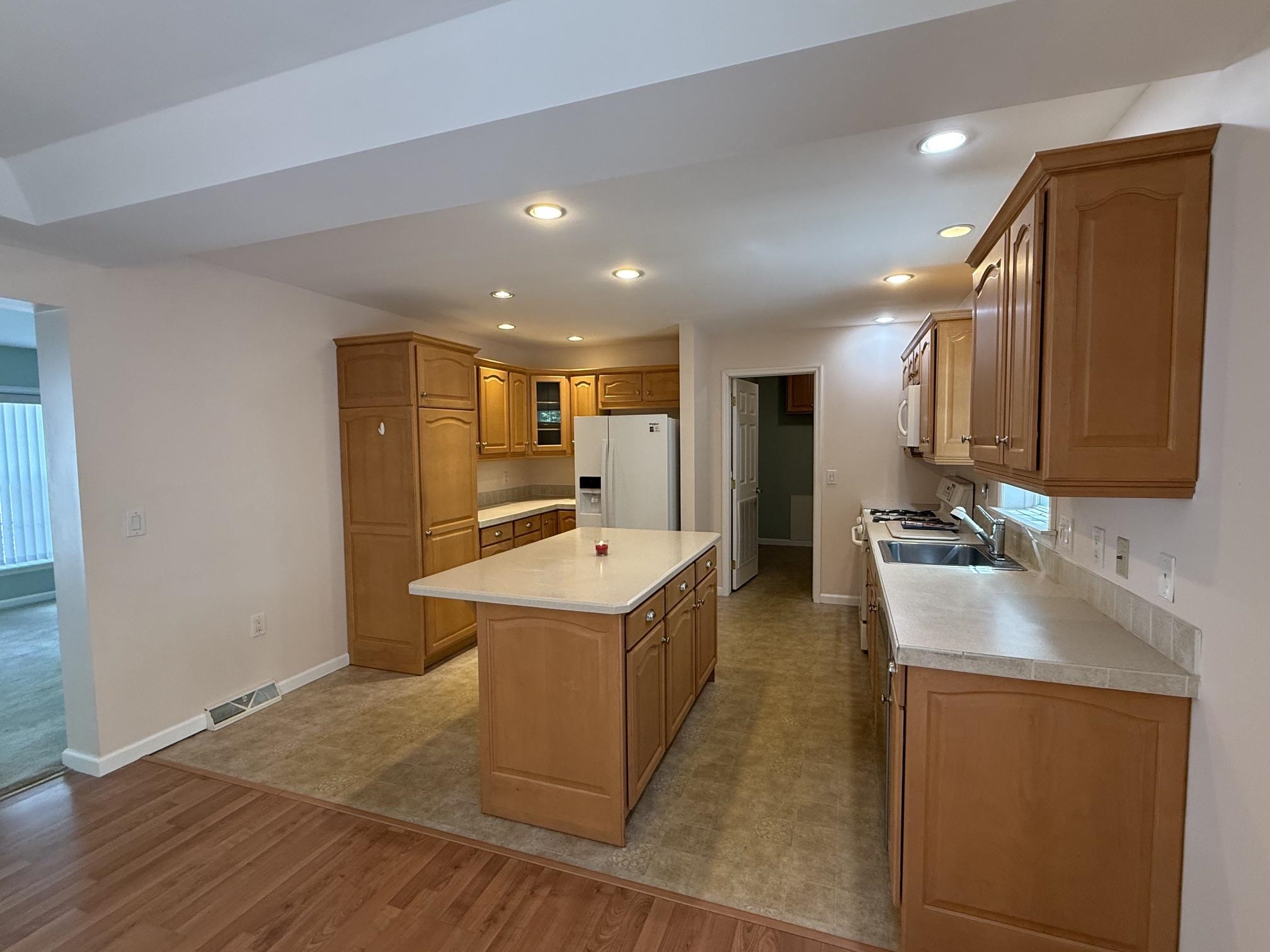 65 Sagebrush Drive Rochester, NH 03867 - Photo 9 of 33