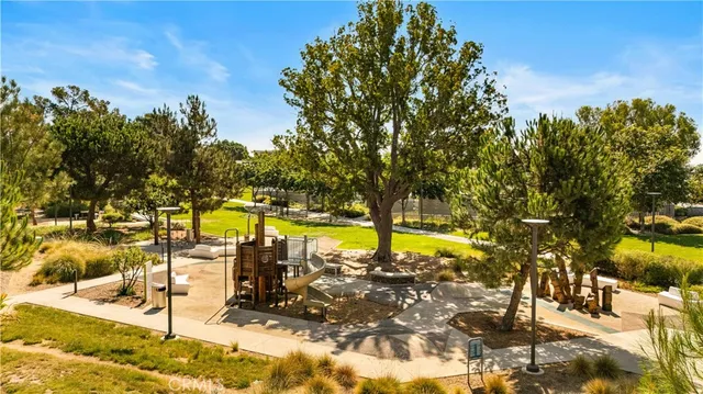 $9,800 | 262 Sora, Irvine, CA 92618