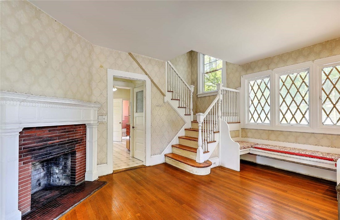 20 Summit Avenue Providence, RI 02906 - Photo 7 of 40