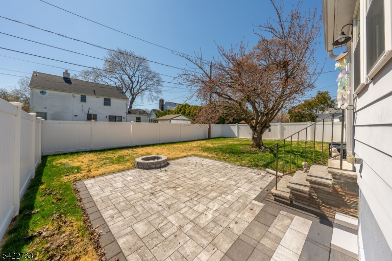 1868 Pilgrim Way Union, NJ 07083 - Photo 26 of 36