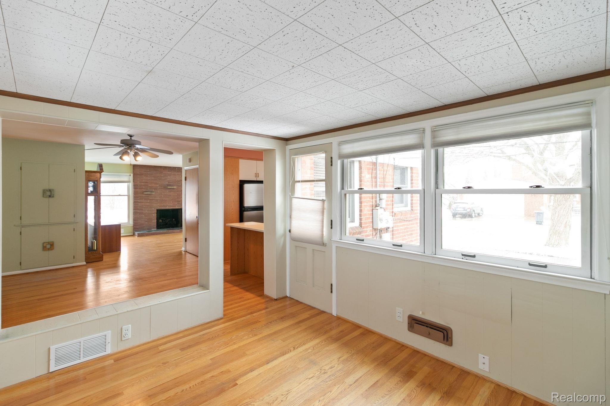 17430 Beverly Road Franklin, MI 48025 - Photo 9 of 30 Gallery Image 9