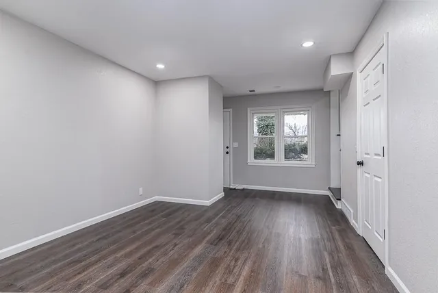 $365,000 | 9211 Antioch Road, Overland Park, KS 66212