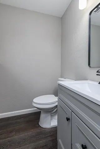 $365,000 | 9211 Antioch Road, Overland Park, KS 66212