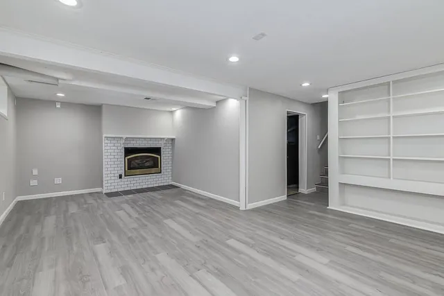 $365,000 | 9211 Antioch Road, Overland Park, KS 66212