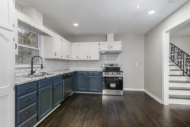 $365,000 | 9211 Antioch Road, Overland Park, KS 66212