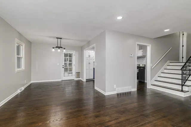 $365,000 | 9211 Antioch Road, Overland Park, KS 66212