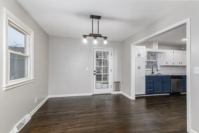 $365,000 | 9211 Antioch Road, Overland Park, KS 66212