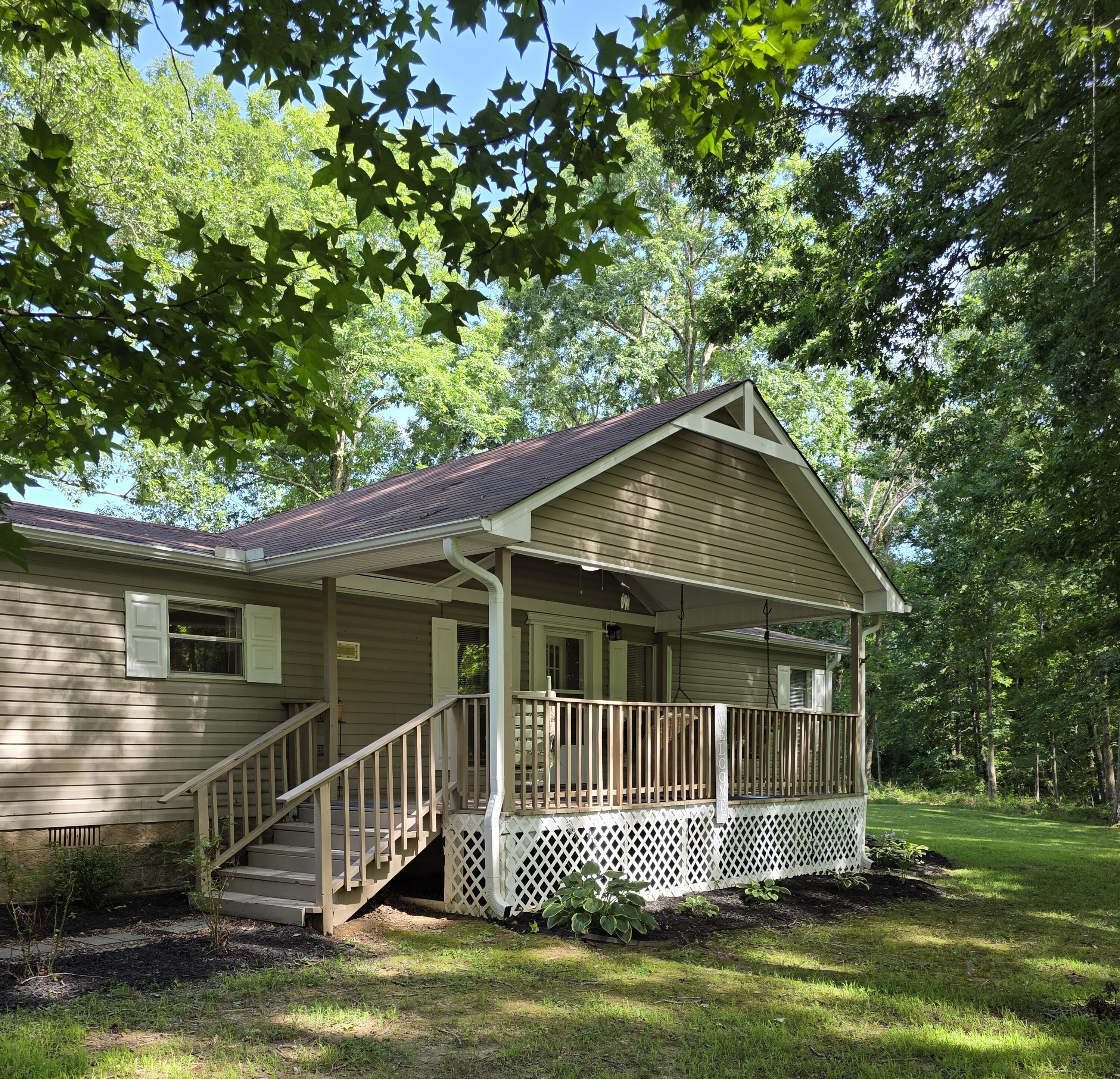 398 Armory Road Tracy City, TN 37387 - Photo 2 of 27 Front Porch