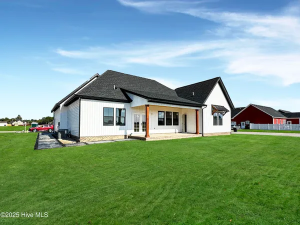 $585,900 | 11112 Yawl Street, Elizabeth City, NC 27909