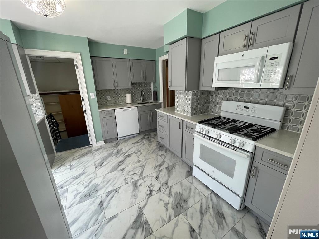 71 Madison Street Wood-Ridge, NJ 07075 - Photo 16 of 44