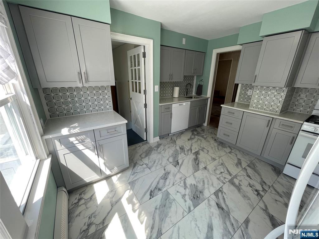 71 Madison Street Wood-Ridge, NJ 07075 - Photo 19 of 44