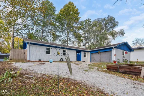 $275,000 | 7604 Hillcrest Drive, Mooresville, IN 46158