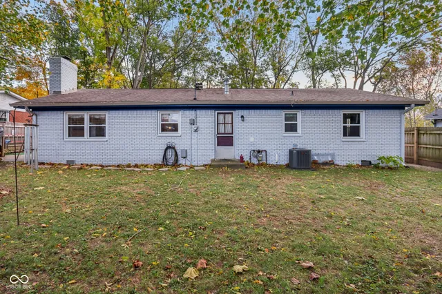 $275,000 | 7604 Hillcrest Drive, Mooresville, IN 46158