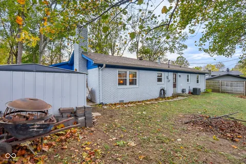 $275,000 | 7604 Hillcrest Drive, Mooresville, IN 46158