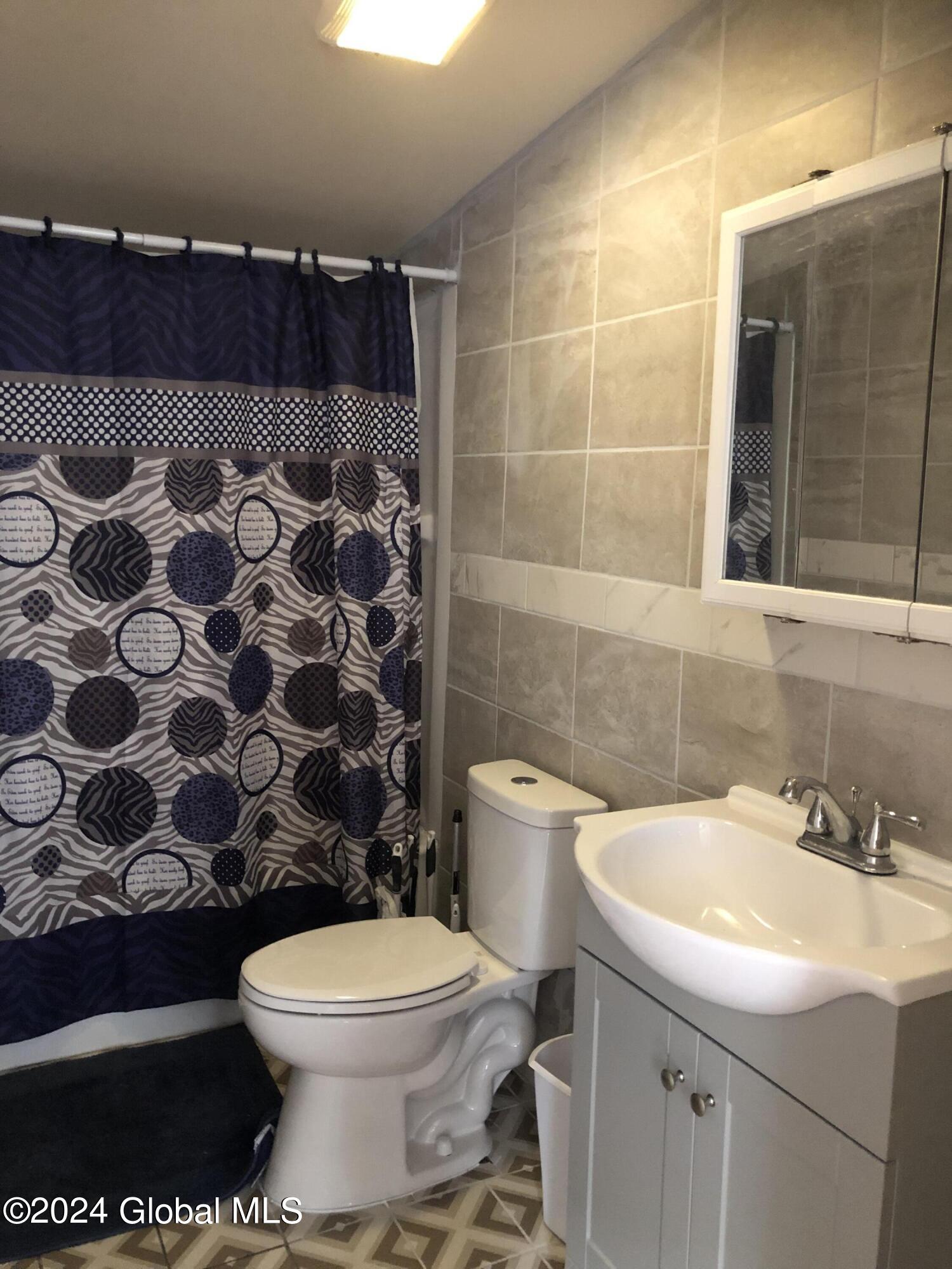277 Congress Street, Unit 3 Troy, NY 12180 - Photo 7 of 12 IMG_6950