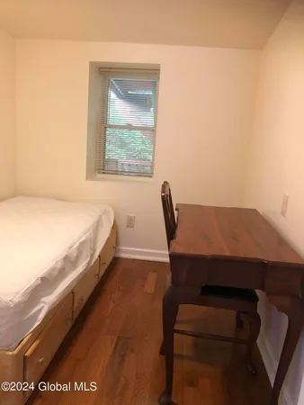 $2,100 | 277 Congress Street, Unit 3, Troy, NY 12180