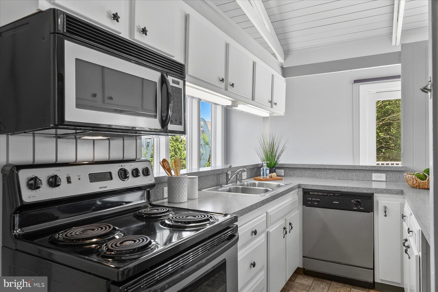 39674 Heron Road Bethany Beach, DE 19930 - Photo 10 of 25