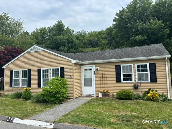 $239,900 | 32 Meryl Court, Unit 32, Groton, CT 06340
