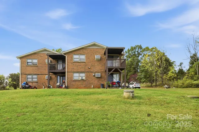 a front view of house with yard