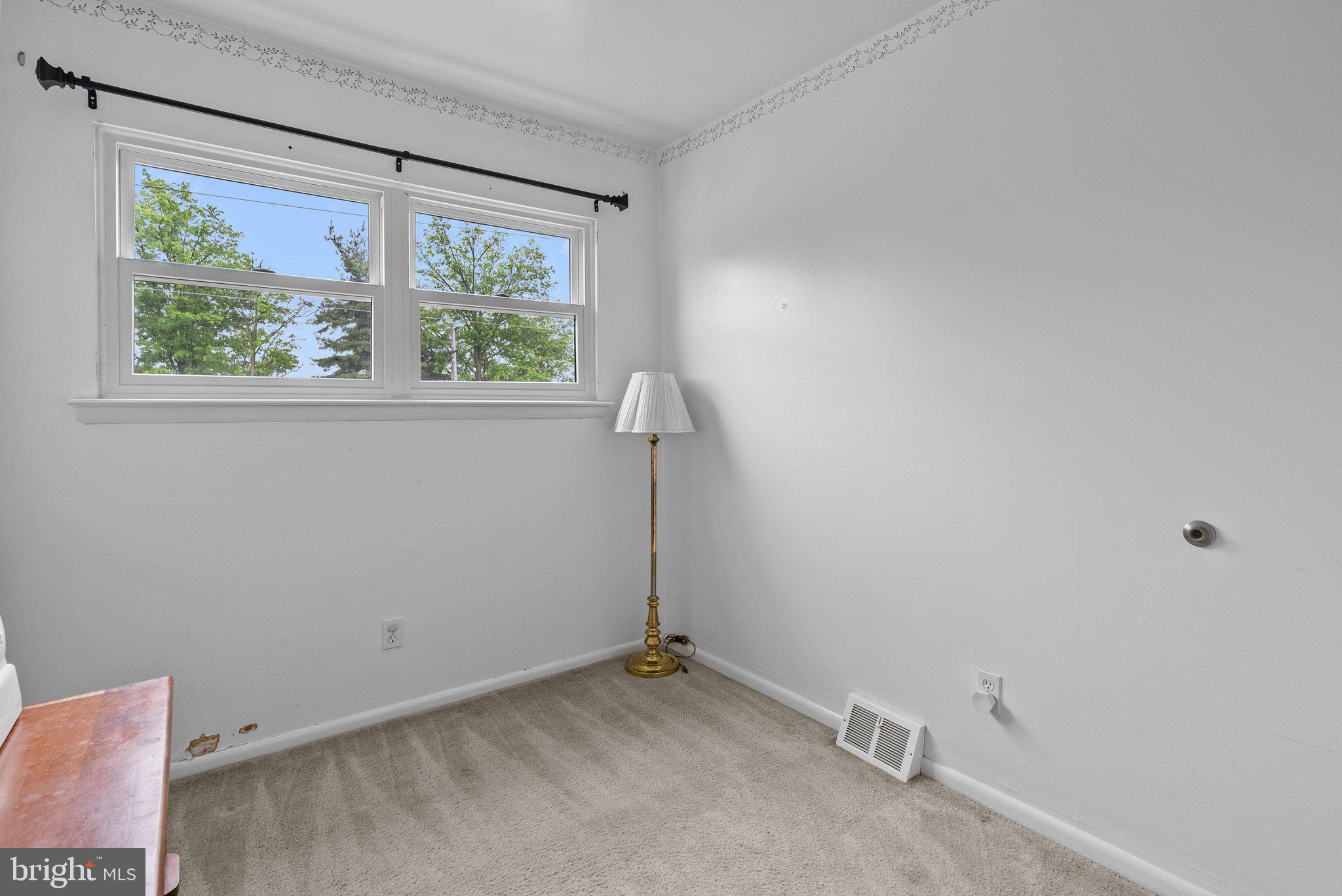 12610 Knights Road Philadelphia, PA 19154 - Photo 15 of 28 Gallery Image 15