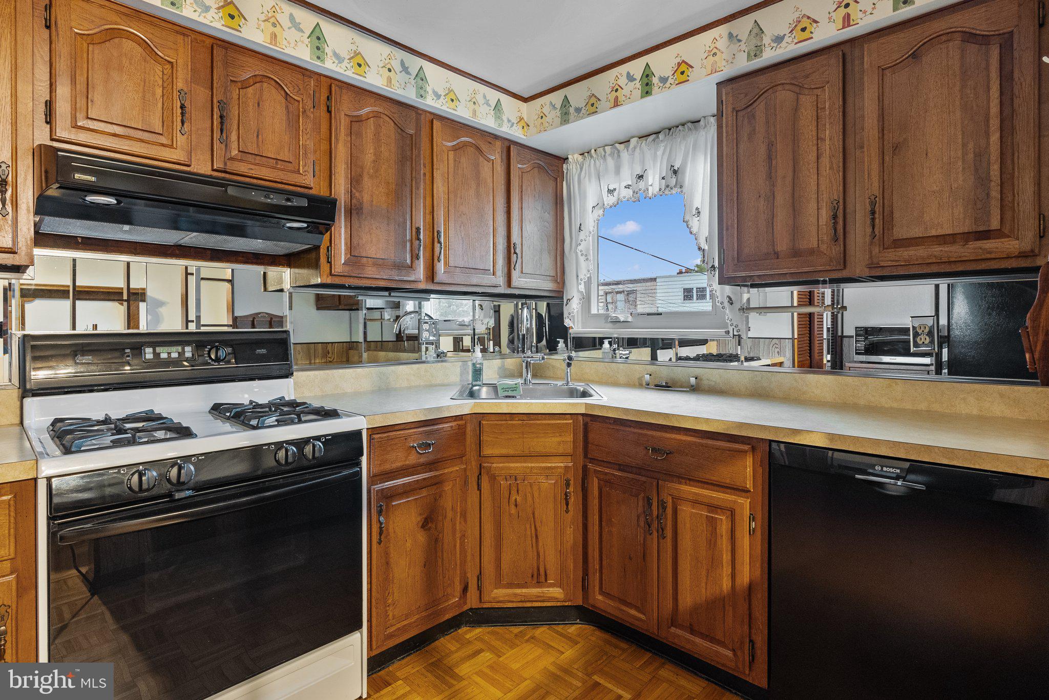 12610 Knights Road Philadelphia, PA 19154 - Photo 8 of 28 Gallery Image 8