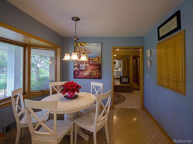 6435 Apple Orchard Lane Rochester Hills, MI 48306 - Photo 14 of 77