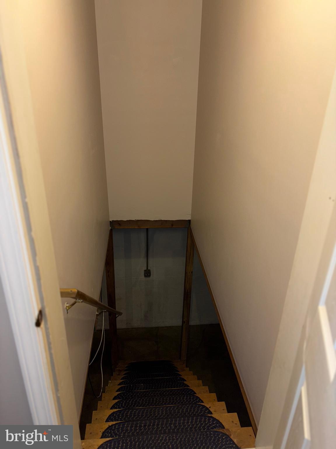 25 Nelson Lane Berkeley Springs, WV 25411 - Photo 18 of 27 a view of entryway