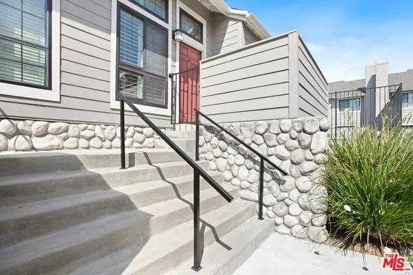 $3,000 | 249 Alpine Street, Unit 56, Pasadena, CA 91106