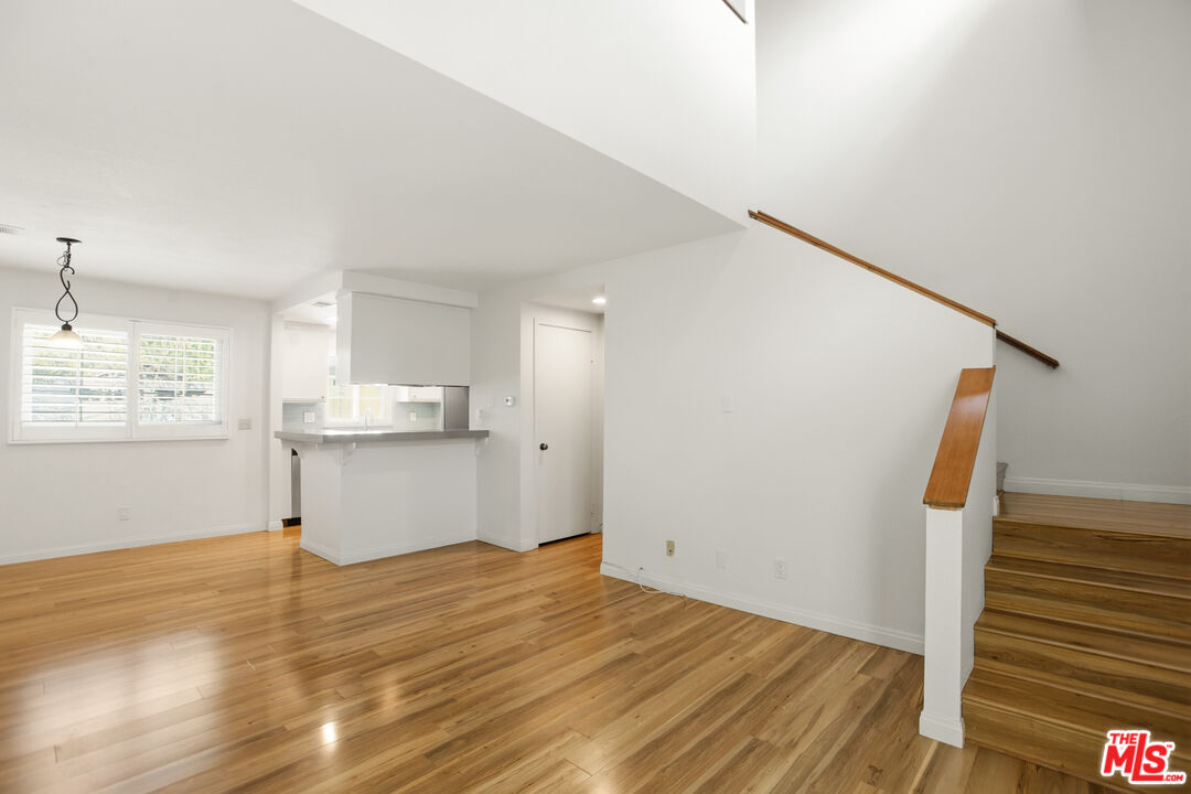 249 Alpine Street, Unit 56 Pasadena, CA 91106 - Photo 4 of 27